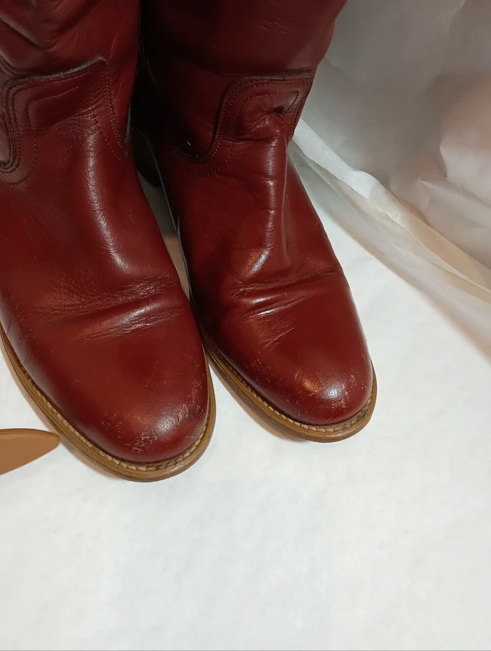 VTG Women's FRYE Campus Red Distressed Grail  60's Or  70's  Size 7B Read